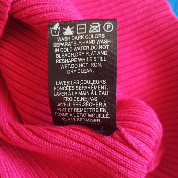 RW&CO Fuchsia Turtleneck Sweater, Size S - Picture 7 of 7